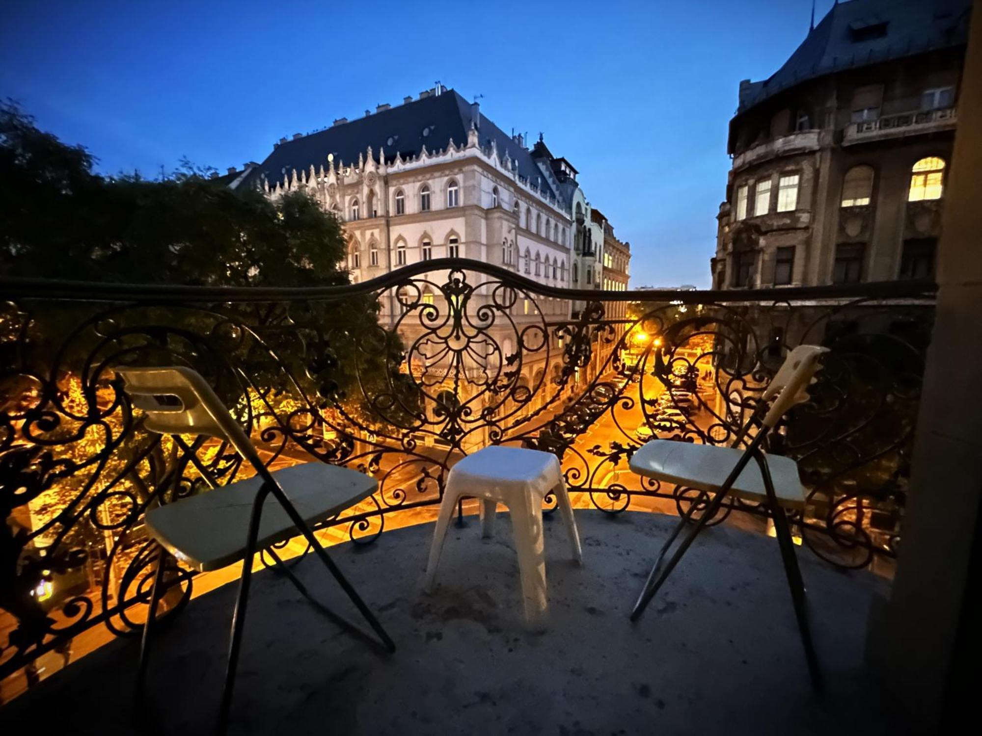 Chain Bridge Apartment بودابست المظهر الخارجي الصورة