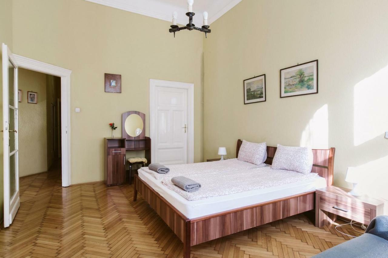 Chain Bridge Apartment بودابست المظهر الخارجي الصورة